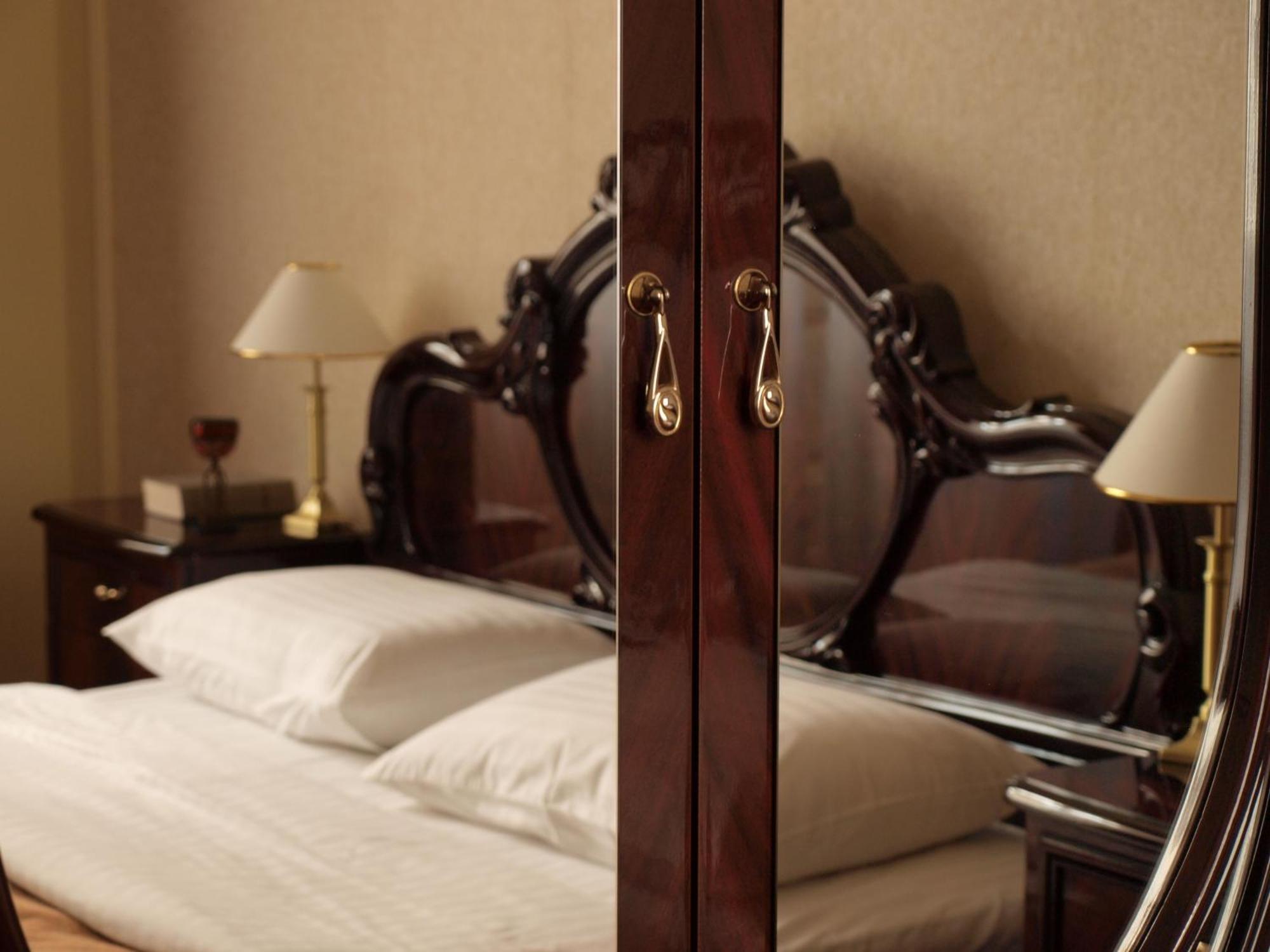 George Hotel Lviv Eksteriør bilde