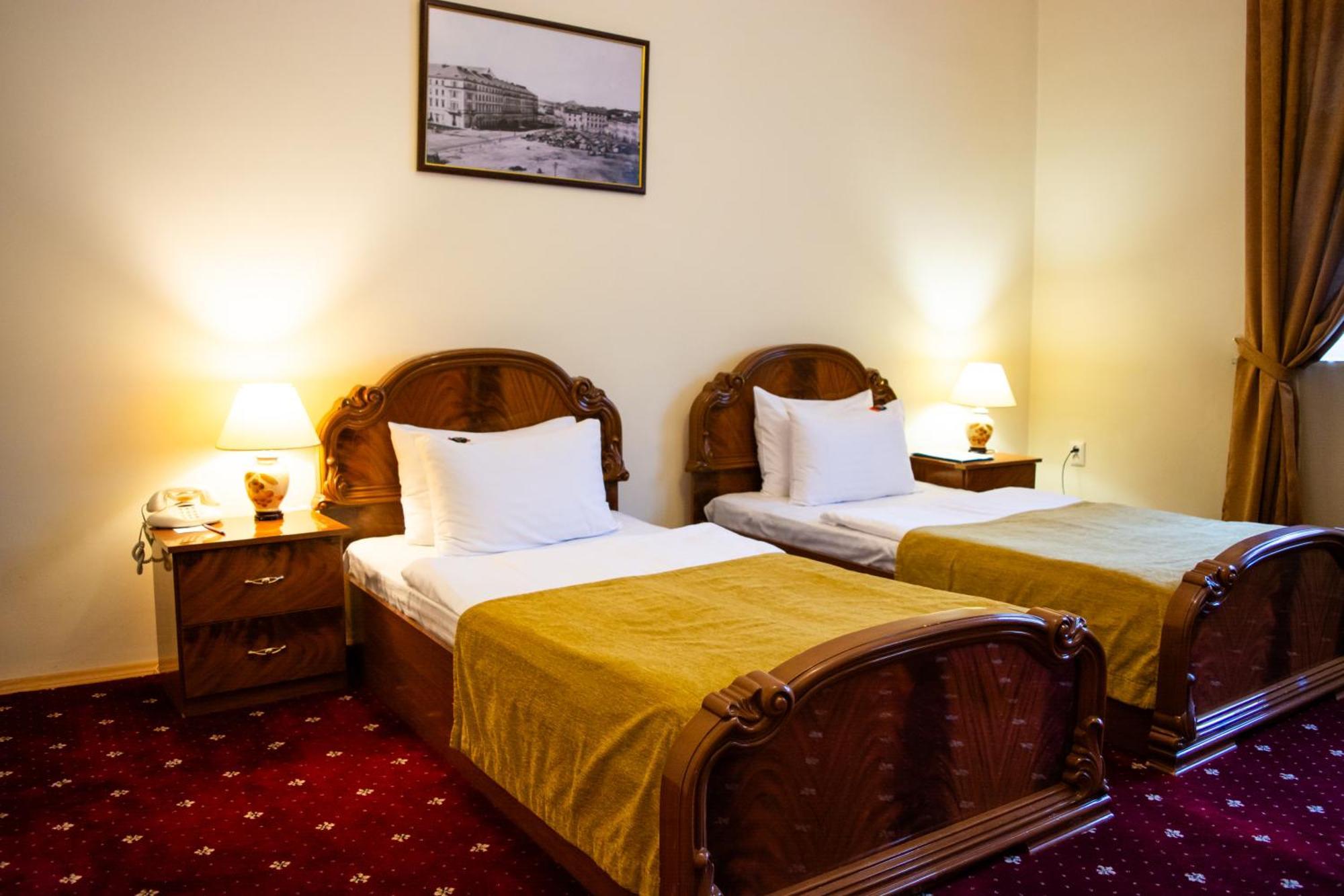 George Hotel Lviv Eksteriør bilde