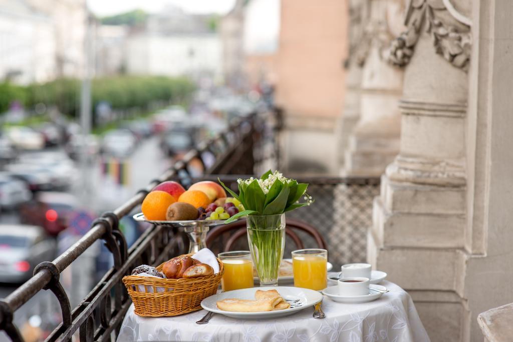 George Hotel Lviv Eksteriør bilde