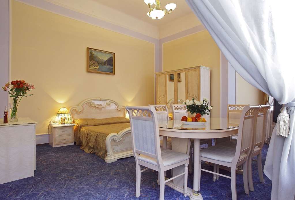 George Hotel Lviv Rom bilde