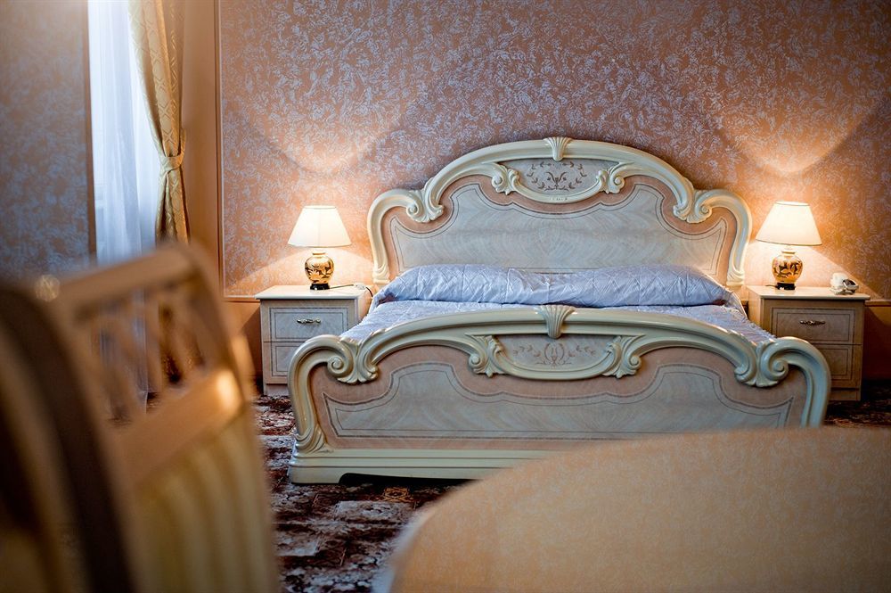 George Hotel Lviv Eksteriør bilde