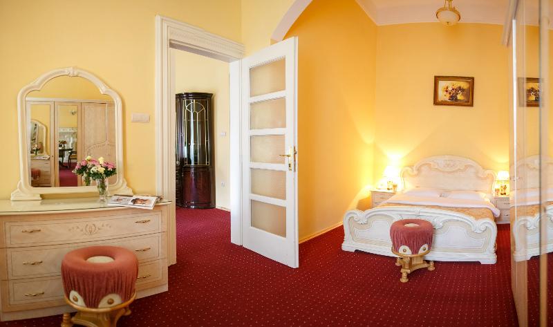 George Hotel Lviv Eksteriør bilde